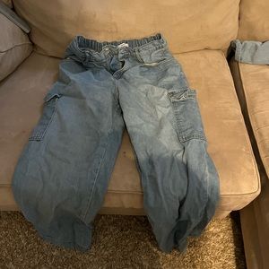 High waisted baggy jeans